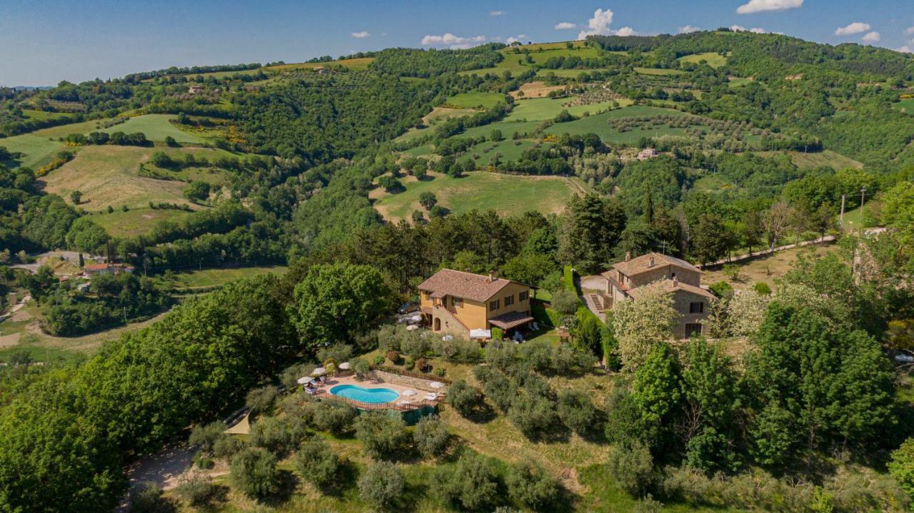 Agriturismo Le Dolci Colline Valfabbrica Exterior photo